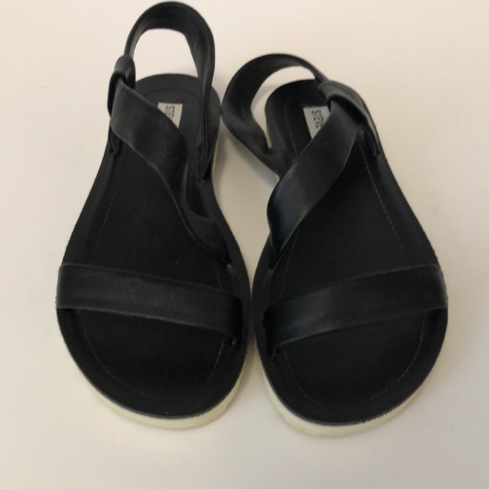 Steven Madden Black Sandals Size 8